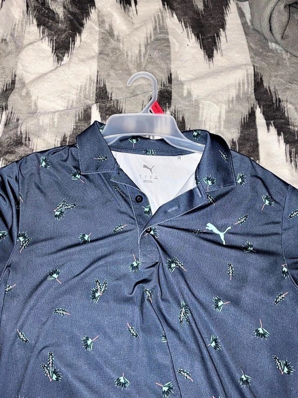 Puma Golf Palm Leaf Performance Polo Floral Polo in Blue Size Medium Like New